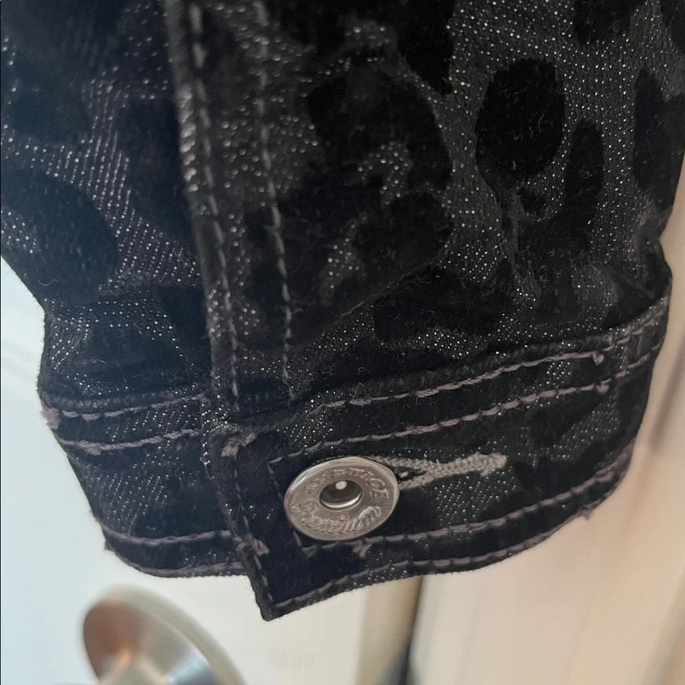 Justice Premium Leopard Jean Jacket - Picture 7 of 8